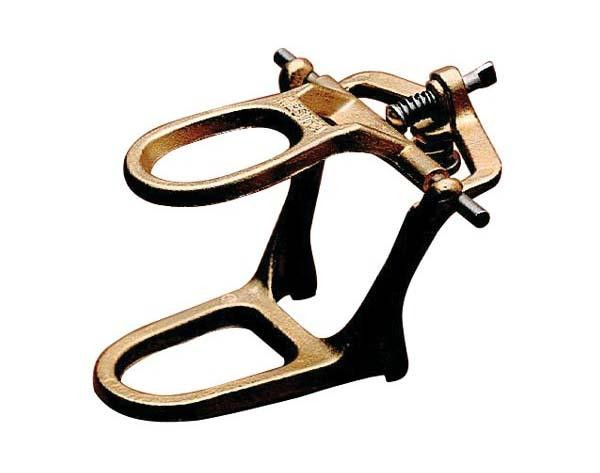 Artikulators no misiņa